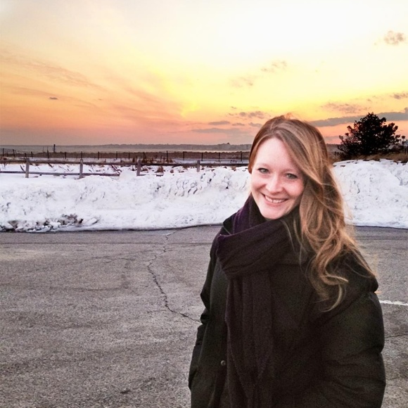 Meet your Posher, Cheryl - Picture 1 of 1